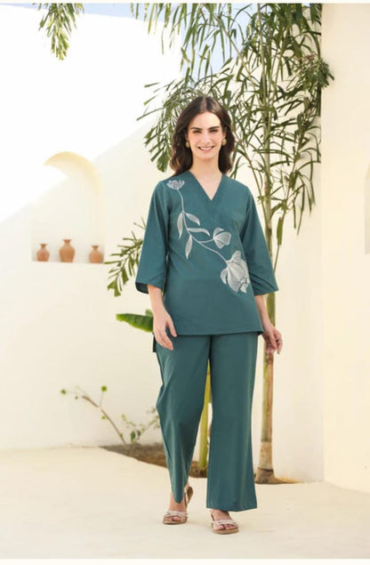 New Spring flower look Pintex kurta and Pant Set