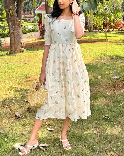 White Floral Midi Cotton Casual Dresses for women