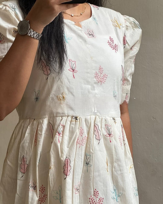 White Print Floral Midi Cotton Casual Dresses for women
