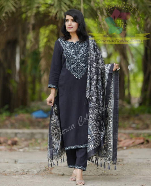 handloom embroidered cotton pants and baatik print Khadi silk dupatta to complete
