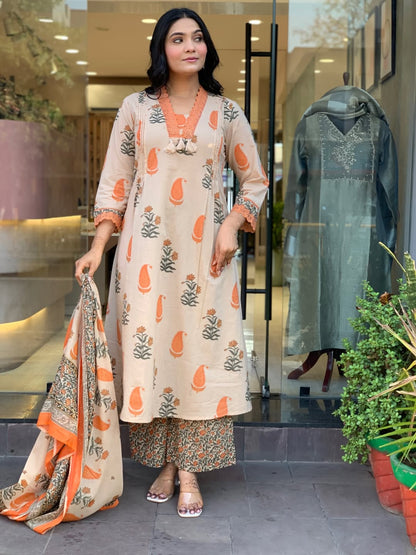 Beige & Tangerine Paisley Printed Kurta Set with Printed Plazzo and Dupatta