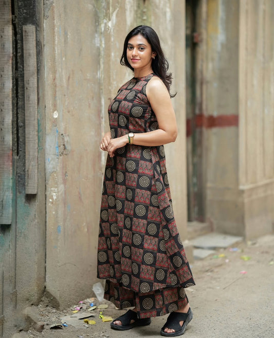 Tribal Geometric: Black & Red Abstract Print Sleeveless Kurta Set