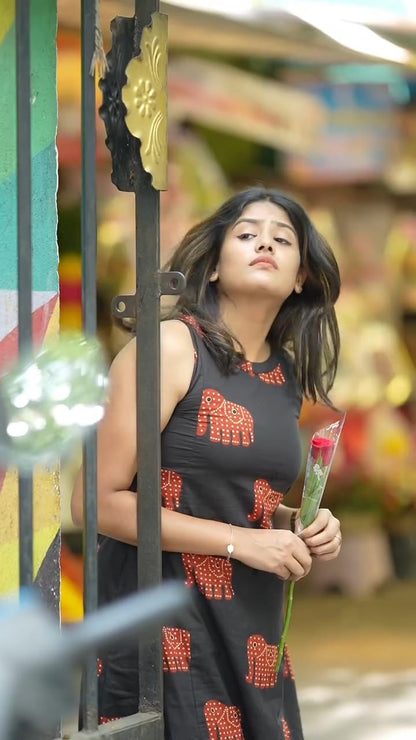 Heritage Parade: Black Sleeveless Kurta Set with Red Elephant Motifs