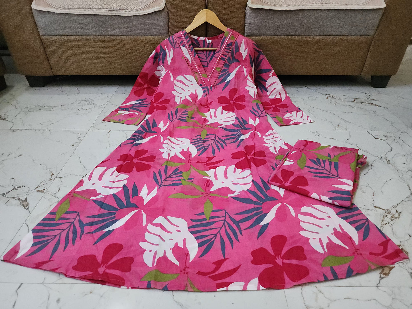 Women's Tropical Floral Print V-Neck Kurta & Pant Summer Co-ord Set