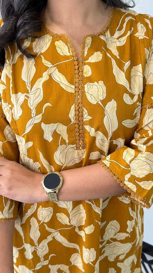 Women's Floral Vine Print Kurta Pant Set with Lace Detail (Mustard)