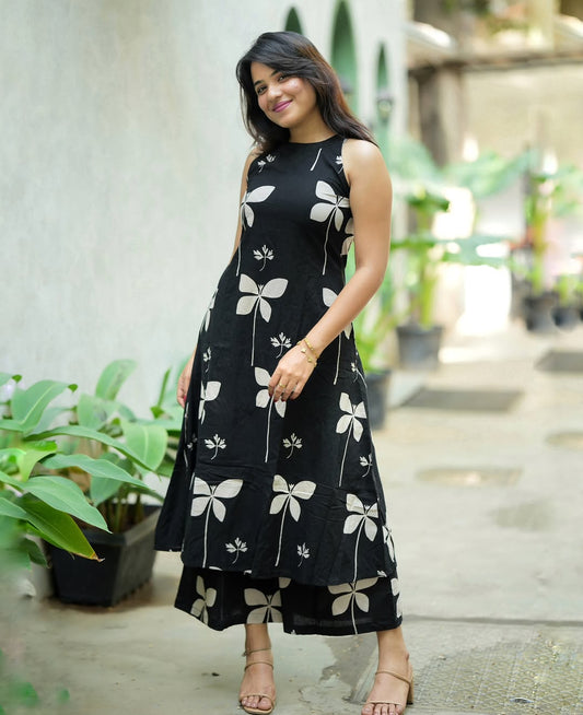 Bold Black & White Botanical Print Sleeveless Kurta Set